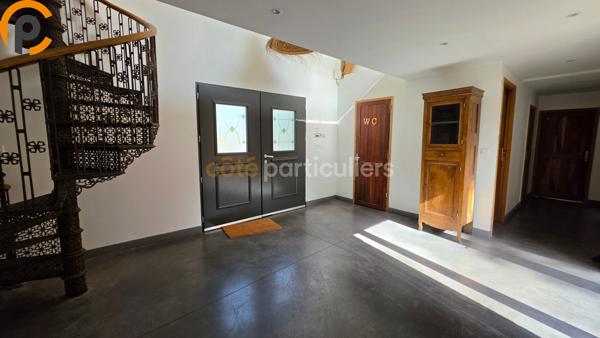 Location
                Maison235 m² - 7 Pièces -
                    VILLENEUVE D ASCQ (59650)