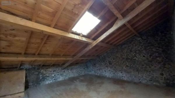 Maison à vendre à Condat dans le Cantal (15190), ref : FG/2501