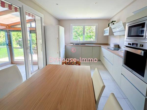 Maison à vendre 8 pièces de 200 m²