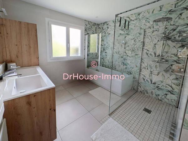 Maison à vendre 8 pièces de 200 m²