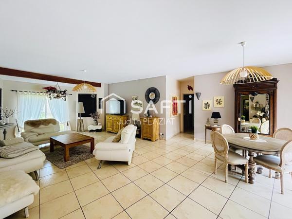 Maison Plain-pied 5 chambres garage double grande parcelle Piscine