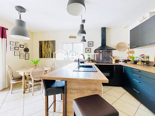 Maison Plain-pied 5 chambres garage double grande parcelle Piscine