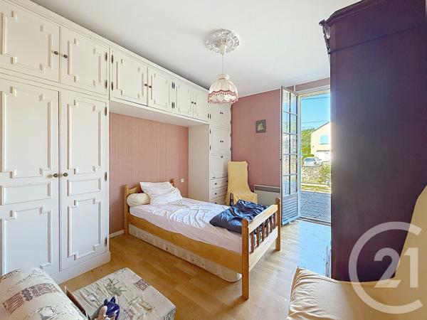 Maison à vendre  7 pièces - 201,80 m 2   ST SULPICE LE GUERETOIS  - 23