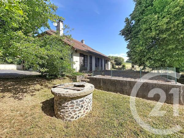 Maison à vendre  7 pièces - 201,80 m 2   ST SULPICE LE GUERETOIS  - 23