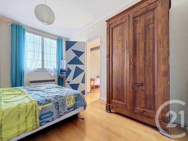 Maison à vendre  7 pièces - 201,80 m 2   ST SULPICE LE GUERETOIS  - 23