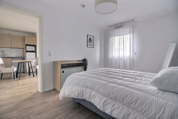 Appartement Saint Ouen Sur Seine ( DOCKS ) 2 pièces 38 m2