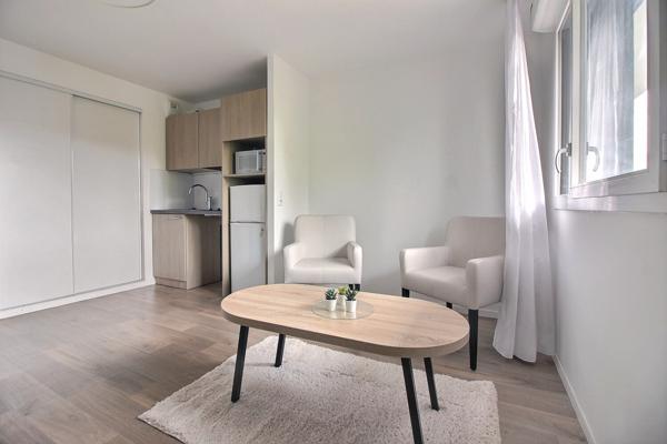 Appartement Saint Ouen Sur Seine ( DOCKS ) 2 pièces 38 m2