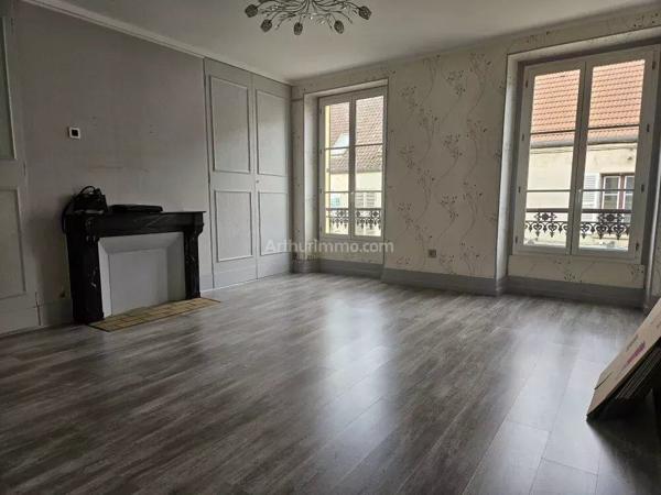 Vente                                                      Appartement
                        
                     2 pièces                      57 m2                     à Massy