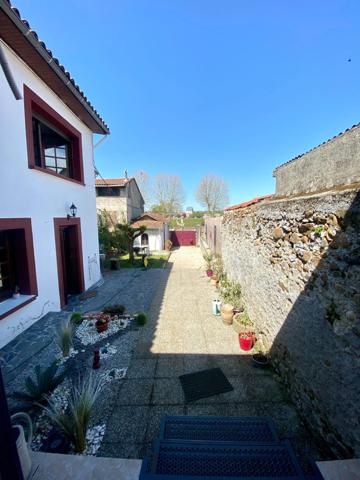 Ensemble immobilier atypique