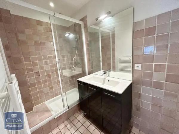 Appartement à louer 2 pièces 52.87m² Decize (58300)