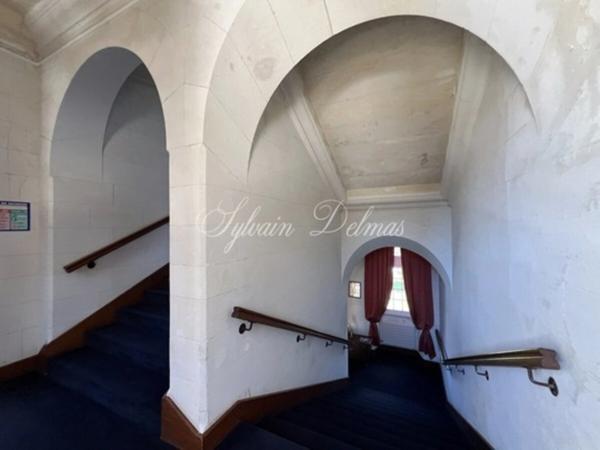 Propriete à vendre 50 pièces proche de AMBOISE (37)