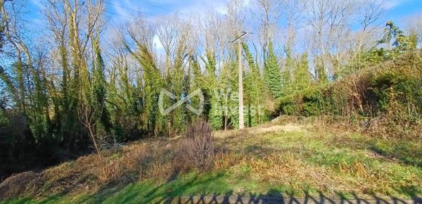 Secteur NANTEUIL LES MEAUX : TERRAIN A BATIR , 555 m2, façade 20 m ,première position , au calme