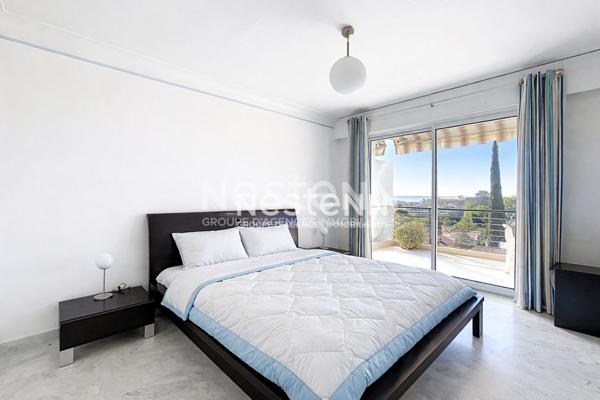 Golfe Juan- T3 dernier étage - Vue mer -Garage + parking