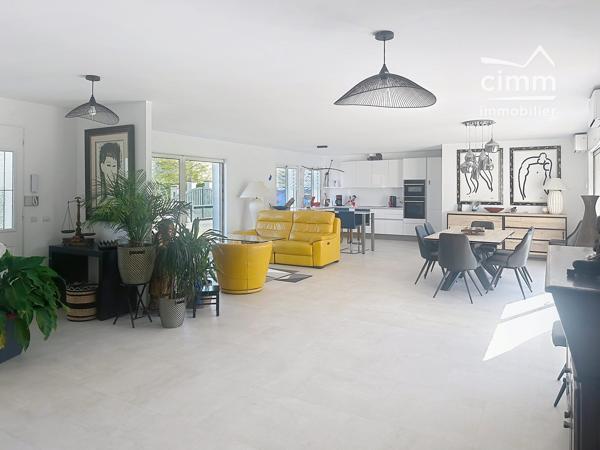À VENDRE - PAUCOURT - Maison familiale – 232 m² habitables avec 5 chambres sur terrain arboré de 2 000 m² !