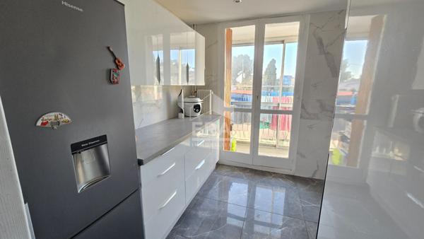 Appartement Port De Bouc 3 pièce(s) 60.53 m2