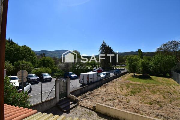 Maison en pierre au cœur de la Provence