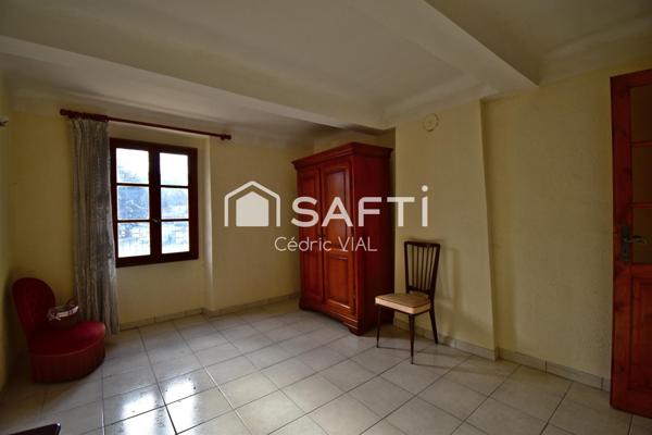 Maison en pierre au cœur de la Provence