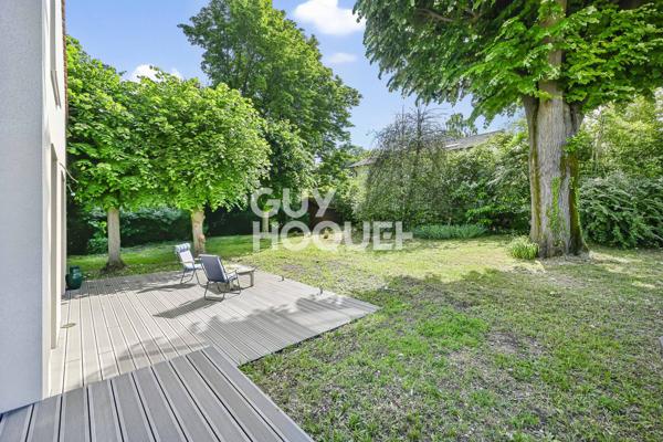 EXCLUSIVITÉ GUY HOQUET - Maison d'exception à vendre à Rueil-Malmaison - Bois Préau