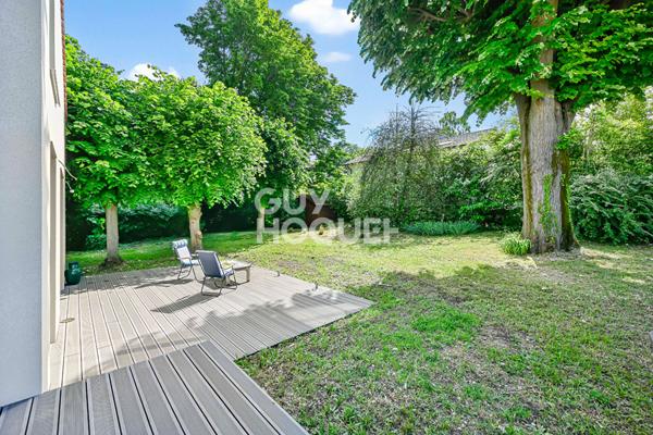 EXCLUSIVITÉ GUY HOQUET - Maison d'exception à vendre à Rueil-Malmaison - Bois Préau