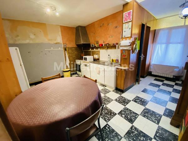 Maison à rénover centre de Saint-Amand-Les-Eaux 3 chambres et un jardin