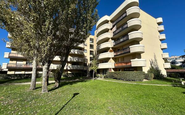 Appartement à vendre    2 pièces • 46,61 m2 Mérignac