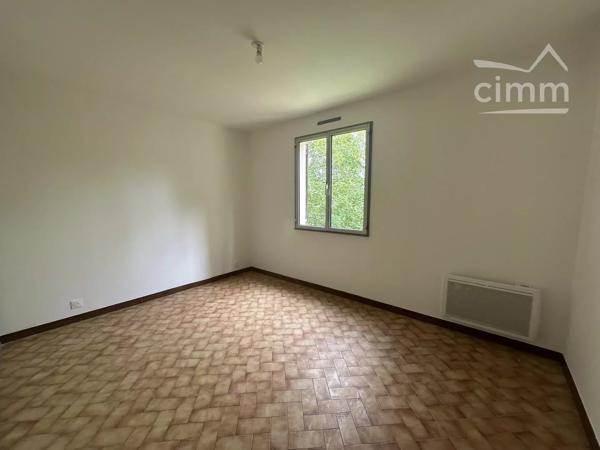Maison individuelle avec sous-sol total, grand terrain et potentiel constructible – Dhuisy