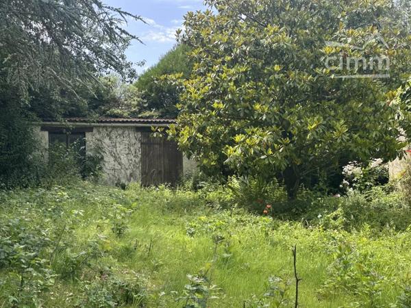 Maison individuelle avec sous-sol total, grand terrain et potentiel constructible – Dhuisy