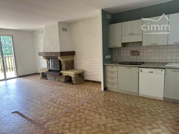 Maison individuelle avec sous-sol total, grand terrain et potentiel constructible – Dhuisy