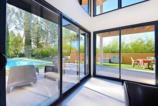 MAISON D’ARCHITECTE À LUYNES, PROCHE IBS