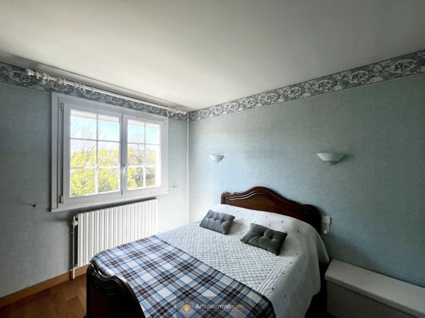 Coulommiers (77120) Maison T7 160m² Terrain 1223m² 3 Chambres en Plain-Pied.