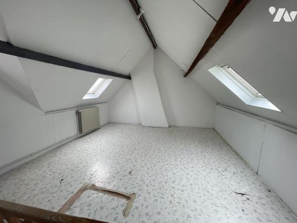 A VENDRE à ANNOEULLIN MAISON DE 160 m2 JARDIN 4 CHAMBRES JARDIN