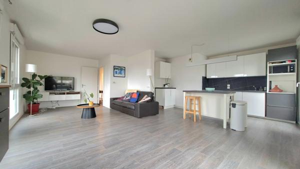 RARE APPARTEMENT DE 91 M² - 4 PIECES - 3 CHAMBRES - DERNIER ETAGE - TERRASSE DE 35 M² - SANS VIS A VIS - CHATENAY-MALABRY