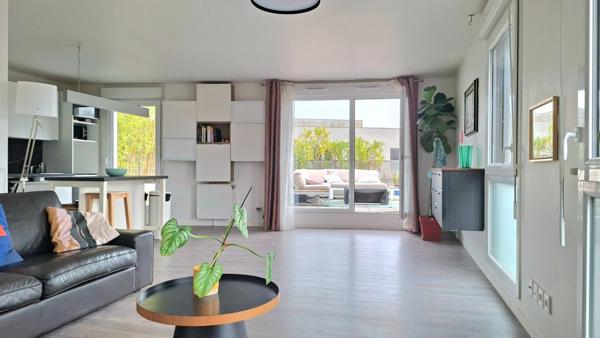 RARE APPARTEMENT DE 91 M² - 4 PIECES - 3 CHAMBRES - DERNIER ETAGE - TERRASSE DE 35 M² - SANS VIS A VIS - CHATENAY-MALABRY
