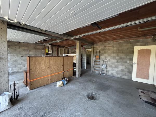 Maison 7 pièces, 180 m² habitables, avec grand grenier aménageable et garage double Lafeuillade-en-Vézie (15130)