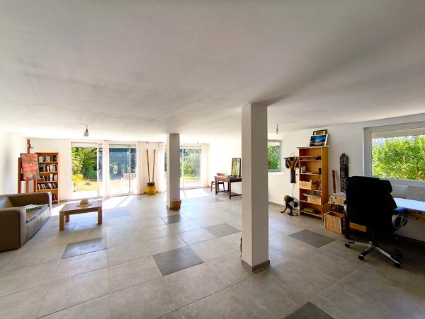 Propriété 190 m2 habitables, 5 chambres sur 2 hectares avec vue imprenable. Piquecos