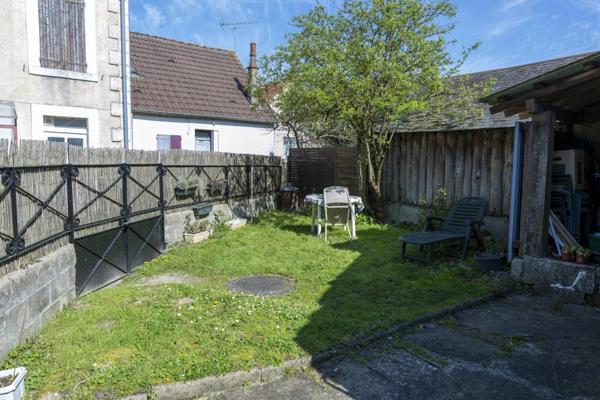 Vente Immeuble 4 pièces 186 m2 à Neuvy-sur-Barangeon