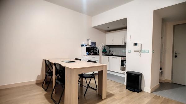 Appartement 2 pièces de 38 m² avec grand balcon et parking proche du Lac Vert et vue Mont-Blanc