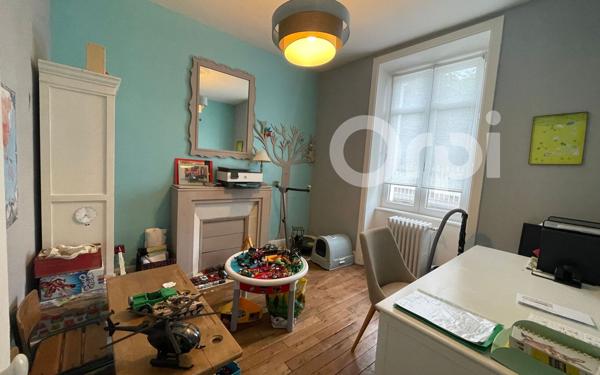 Maison à vendre    6 pièces • 170 m2 Rochechouart