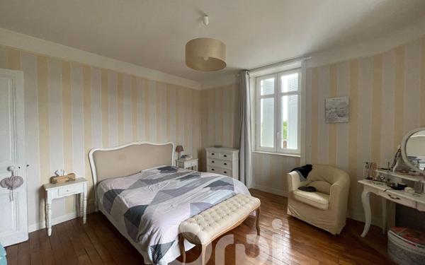 Maison à vendre    6 pièces • 170 m2 Rochechouart