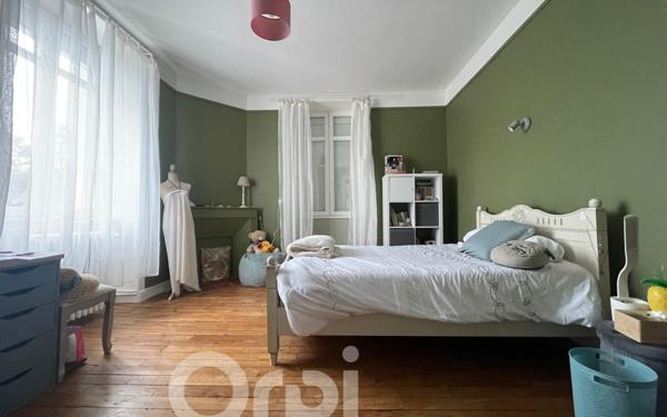 Maison à vendre    6 pièces • 170 m2 Rochechouart