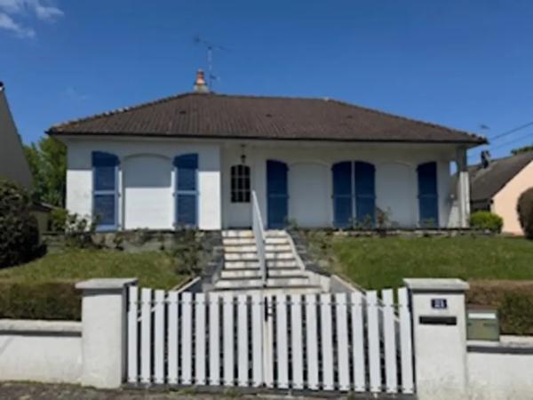 MAISON À FORT POTENTIEL LHUISSERIE