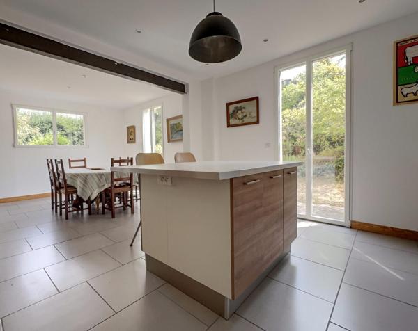 ARCACHON ABATILLES ! Maison 9 pièces de 187 m2, parcelle de 600 m2 !