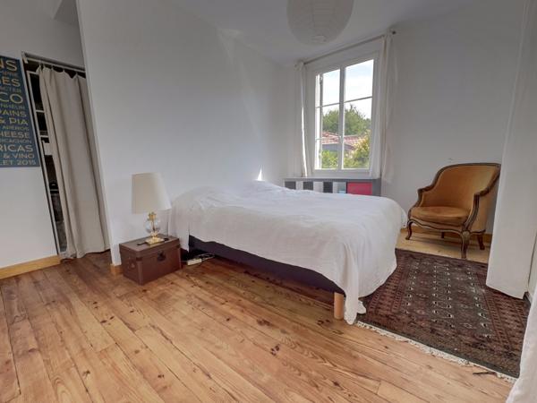 ARCACHON ABATILLES ! Maison 9 pièces de 187 m2, parcelle de 600 m2 !