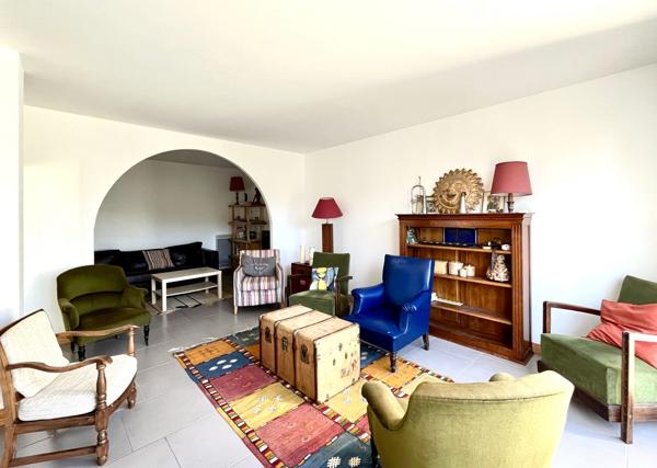 ARCACHON ABATILLES ! Maison 9 pièces de 187 m2, parcelle de 600 m2 !