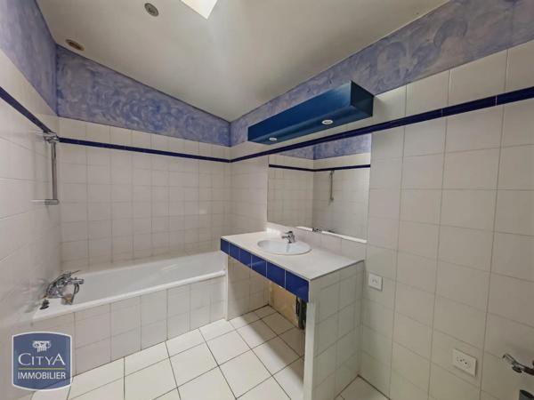 Appartement à louer 3 pièces 78.71m² Montauban (82000)