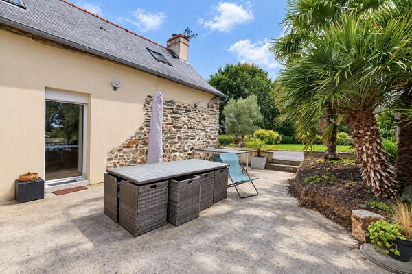 LONGERE / PIRE CHANCE / 7 PIECES / 150 M² HABITABLE