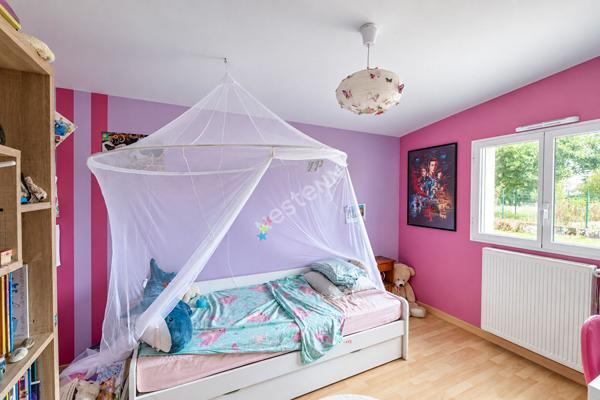LONGERE / PIRE CHANCE / 7 PIECES / 150 M² HABITABLE