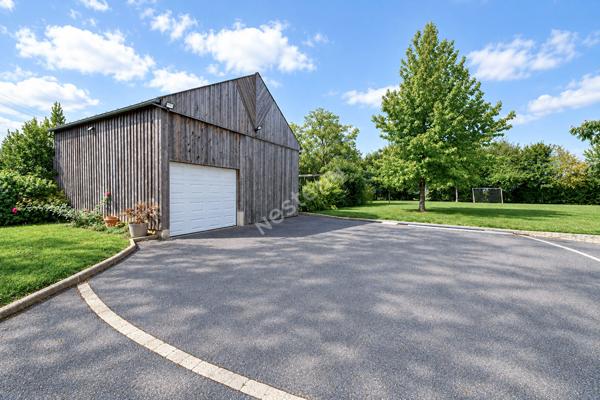LONGERE / PIRE CHANCE / 7 PIECES / 150 M² HABITABLE