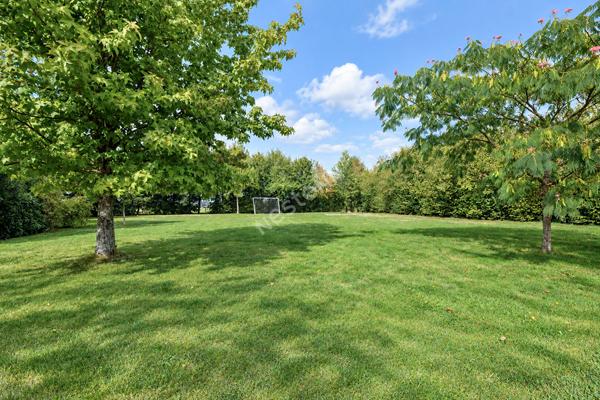 LONGERE / PIRE CHANCE / 7 PIECES / 150 M² HABITABLE