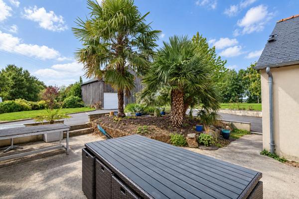 LONGERE / PIRE CHANCE / 7 PIECES / 150 M² HABITABLE
